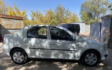 Renault Logan I, 2013 год, 855 000 рублей, 2 фотография