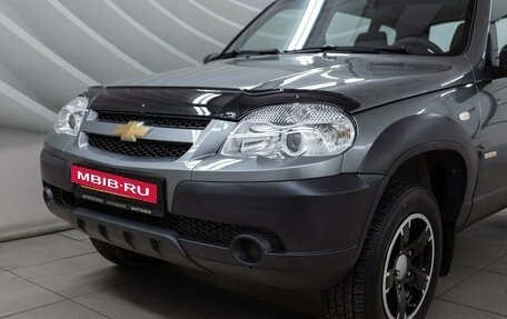 Chevrolet Niva I рестайлинг, 2017 год, 878 000 рублей, 10 фотография