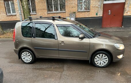 Skoda Roomster, 2014 год, 900 000 рублей, 5 фотография