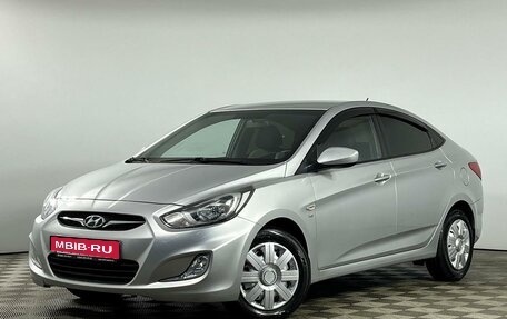 Hyundai Solaris II рестайлинг, 2013 год, 995 000 рублей, 1 фотография