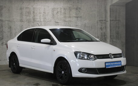 Volkswagen Polo VI (EU Market), 2013 год, 755 000 рублей, 3 фотография