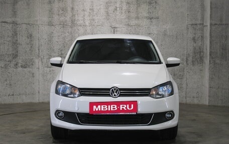 Volkswagen Polo VI (EU Market), 2013 год, 755 000 рублей, 2 фотография