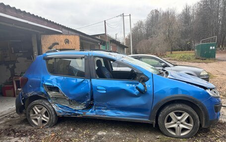 Renault Sandero II рестайлинг, 2015 год, 400 000 рублей, 3 фотография