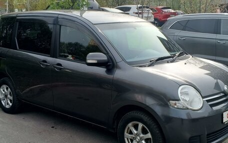 Toyota Sienta I, 2012 год, 860 000 рублей, 13 фотография