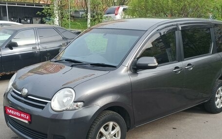 Toyota Sienta I, 2012 год, 860 000 рублей, 10 фотография