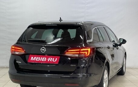 Opel Astra K, 2018 год, 1 720 000 рублей, 4 фотография