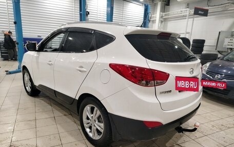 Hyundai ix35 I рестайлинг, 2013 год, 1 290 000 рублей, 4 фотография