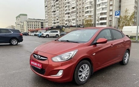 Hyundai Solaris II рестайлинг, 2011 год, 780 000 рублей, 1 фотография