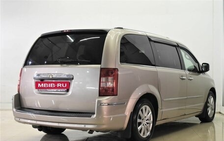 Chrysler Voyager IV, 2008 год, 1 265 000 рублей, 4 фотография