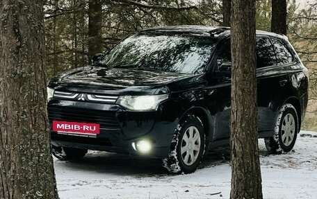 Mitsubishi Outlander III рестайлинг 3, 2012 год, 1 470 000 рублей, 3 фотография