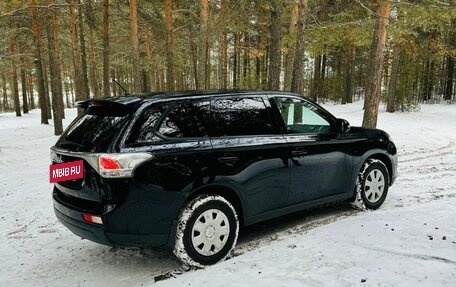 Mitsubishi Outlander III рестайлинг 3, 2012 год, 1 470 000 рублей, 10 фотография