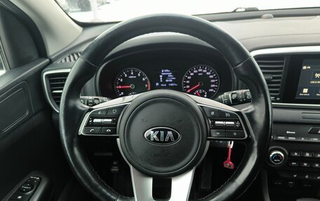 KIA Sportage IV рестайлинг, 2018 год, 2 384 995 рублей, 22 фотография