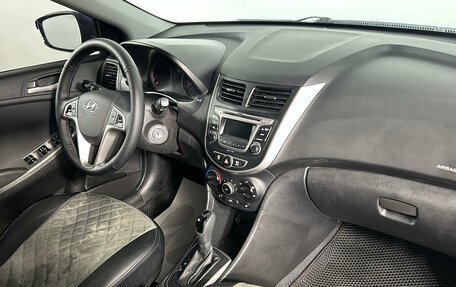 Hyundai Solaris II рестайлинг, 2015 год, 1 335 000 рублей, 13 фотография