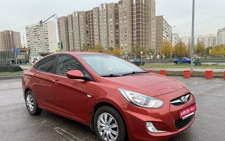 Hyundai Solaris II рестайлинг, 2011 год, 780 000 рублей, 2 фотография