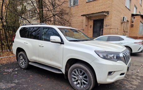 Toyota Land Cruiser Prado 150 рестайлинг 2, 2018 год, 6 200 000 рублей, 2 фотография