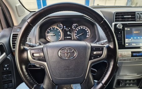 Toyota Land Cruiser Prado 150 рестайлинг 2, 2018 год, 6 200 000 рублей, 14 фотография