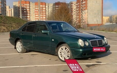 Mercedes-Benz E-Класс, 1997 год, 290 000 рублей, 2 фотография