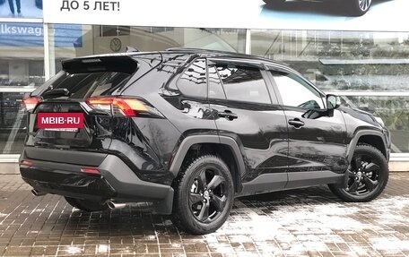 Toyota RAV4, 2021 год, 4 690 000 рублей, 3 фотография