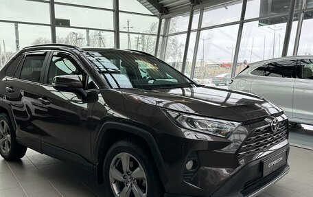 Toyota RAV4, 2019 год, 3 600 000 рублей, 3 фотография