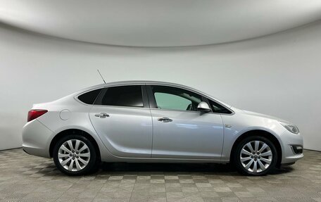 Opel Astra J, 2013 год, 1 195 000 рублей, 4 фотография