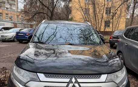 Mitsubishi Outlander III рестайлинг 3, 2019 год, 2 200 000 рублей, 1 фотография