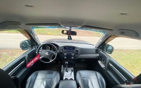 Mitsubishi Pajero IV, 2011 год, 3 400 000 рублей, 24 фотография