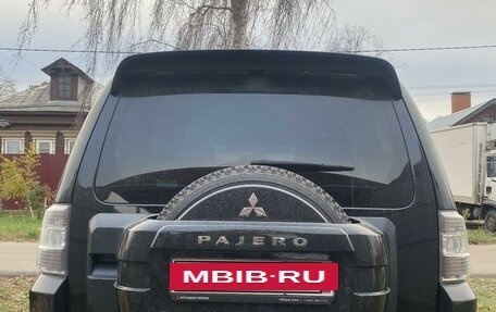 Mitsubishi Pajero IV, 2011 год, 3 400 000 рублей, 31 фотография