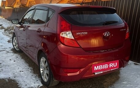 Hyundai Solaris II рестайлинг, 2012 год, 1 100 000 рублей, 2 фотография