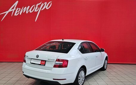 Skoda Octavia, 2017 год, 1 835 000 рублей, 5 фотография