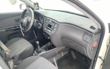 KIA Rio II, 2010 год, 780 000 рублей, 10 фотография