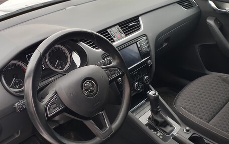 Skoda Octavia, 2018 год, 1 700 000 рублей, 9 фотография