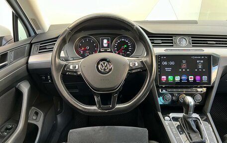 Volkswagen Passat B8 рестайлинг, 2016 год, 1 630 000 рублей, 8 фотография