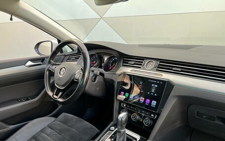 Volkswagen Passat B8 рестайлинг, 2016 год, 1 630 000 рублей, 10 фотография