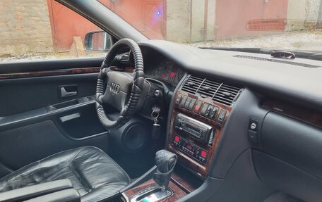 Audi A8, 1995 год, 550 000 рублей, 13 фотография