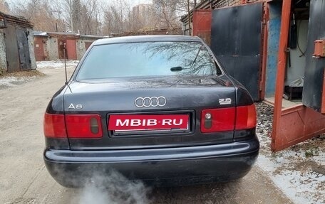 Audi A8, 1995 год, 550 000 рублей, 20 фотография