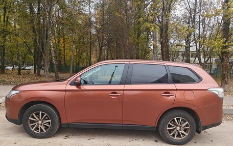 Mitsubishi Outlander III рестайлинг 3, 2012 год, 1 500 000 рублей, 6 фотография