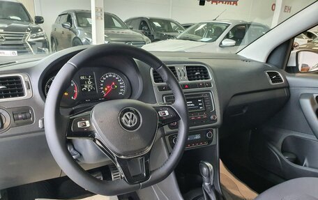 Volkswagen Polo VI (EU Market), 2016 год, 1 210 000 рублей, 17 фотография