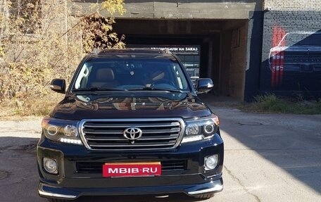 Toyota Land Cruiser 200, 2015 год, 5 550 000 рублей, 2 фотография