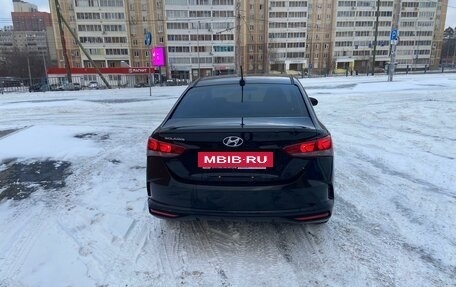 Hyundai Solaris II рестайлинг, 2020 год, 1 700 000 рублей, 6 фотография