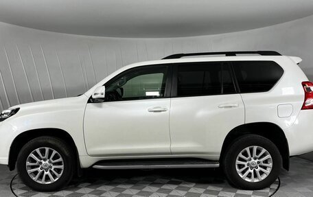 Toyota Land Cruiser Prado 150 рестайлинг 2, 2016 год, 3 950 000 рублей, 8 фотография