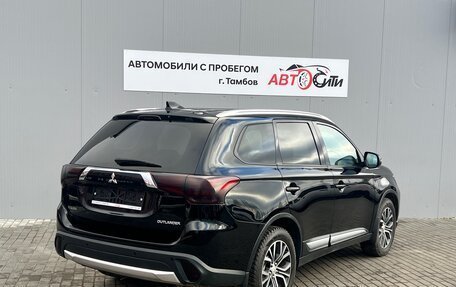 Mitsubishi Outlander III рестайлинг 3, 2018 год, 2 180 000 рублей, 6 фотография