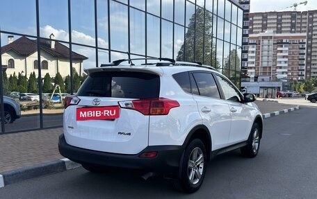 Toyota RAV4, 2014 год, 1 900 000 рублей, 12 фотография