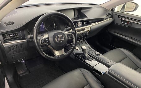 Lexus ES VII, 2017 год, 2 899 000 рублей, 13 фотография