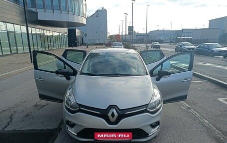 Renault Clio IV рестайлинг, 2019 год, 1 300 000 рублей, 25 фотография