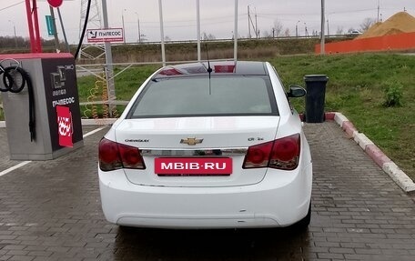 Chevrolet Cruze II, 2010 год, 620 000 рублей, 2 фотография