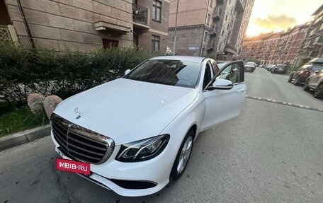 Mercedes-Benz E-Класс, 2017 год, 4 400 000 рублей, 9 фотография