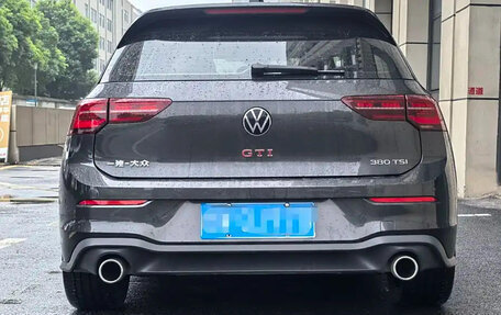 Volkswagen Golf GTI, 2021 год, 2 880 000 рублей, 3 фотография