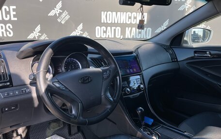 Hyundai Sonata VI, 2011 год, 1 545 000 рублей, 13 фотография