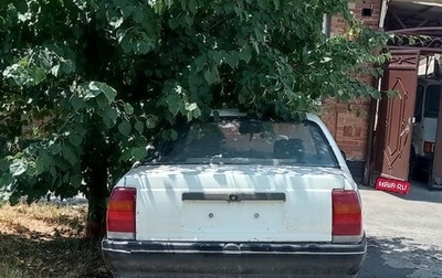 Opel Omega A, 1987 год, 100 000 рублей, 1 фотография