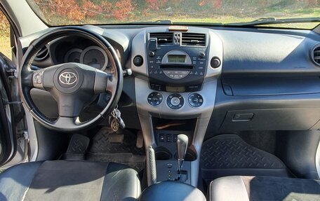 Toyota RAV4, 2007 год, 1 220 000 рублей, 9 фотография